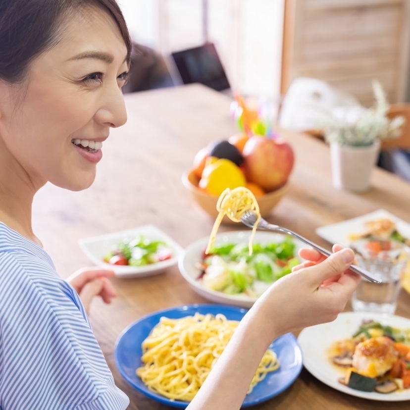 健康志向×トレンド志向で食生活に関する価値観をクラスタリング ～ 食クラスター調査レポート
