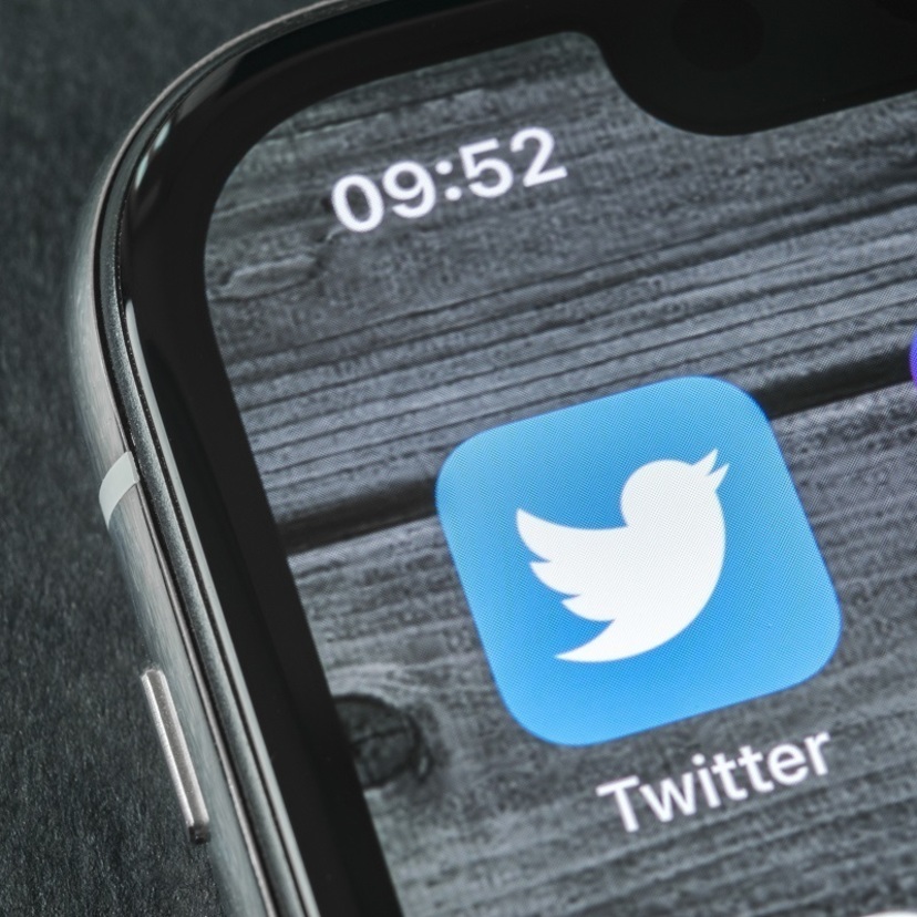 Twitter、Instagram、TikTokなど主要SNSアプリユーザーの利用実態を調査。シニア利用が伸びる