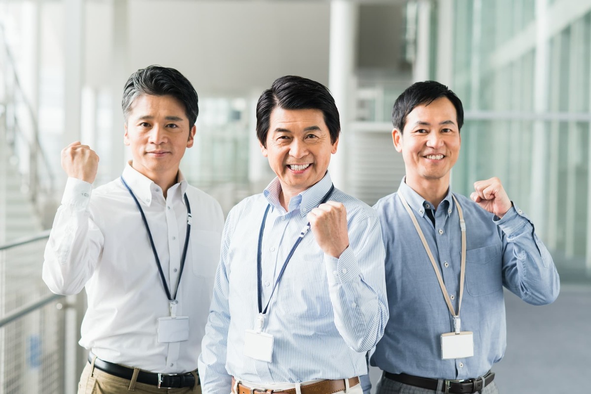 X世代・Y世代とは？定義と特徴、Z世代との違い | [マナミナ]まなべるみんなのデータマーケティング・マガジン