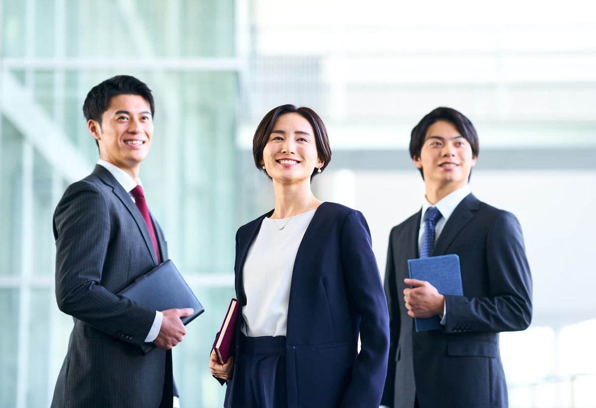 X世代・Y世代とは？定義と特徴、Z世代との違い | [マナミナ]まなべるみんなのデータマーケティング・マガジン